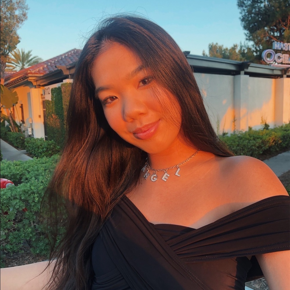 Meet your Posher, Meagan